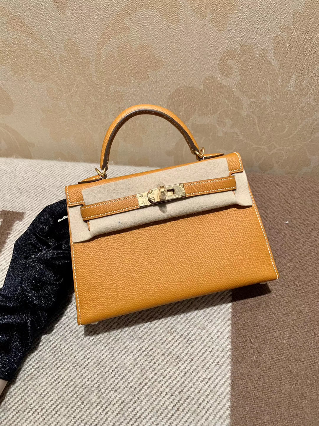 爱马仕 Hermes Mini Kelly 19CM 太妃金 金扣 Epsom皮