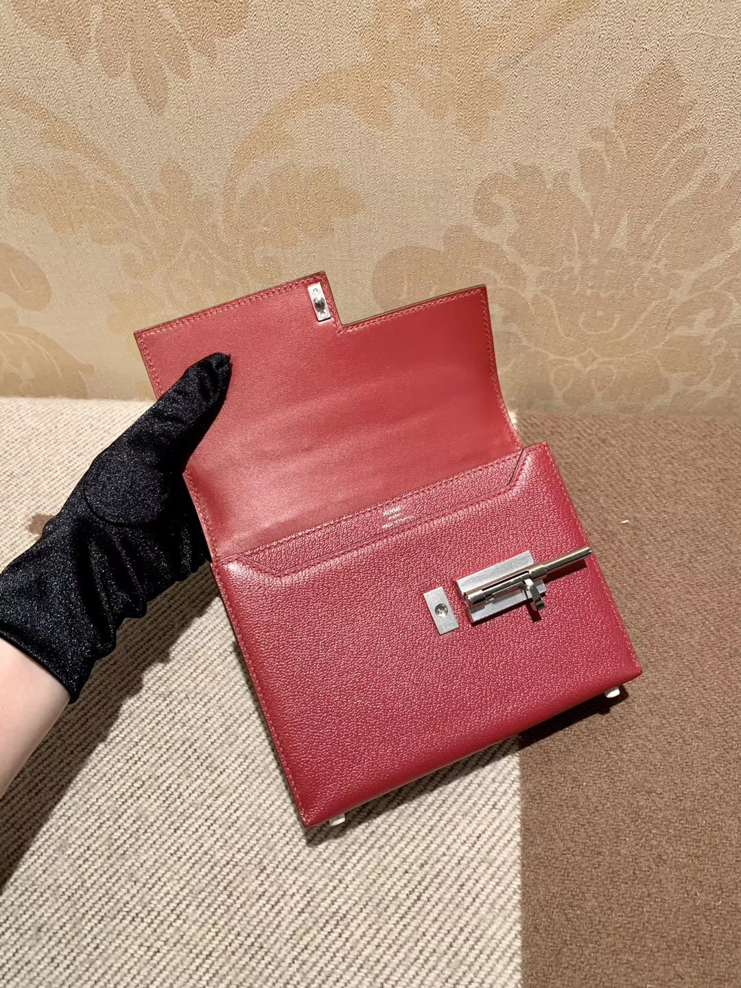 机关枪 叉烧包 Verrou 小号17cm K1石榴红 rouge grenat 山羊皮 银链 很漂亮的暗红色