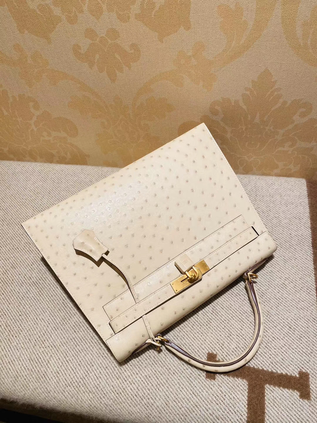 Hermes Kelly KL32cm 羊毛白 鸵鸟皮 金扣